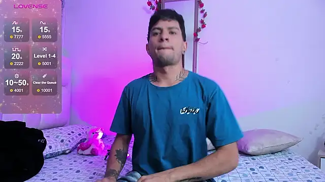 Snapshot of vaalentiino chatting on March 13, 2026, 1:27 pm vaalentiino online show from March 13, 2026, 1:27 pm