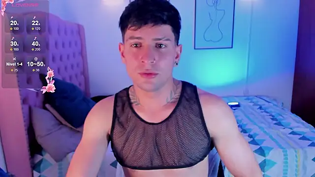 Snapshot of vaalentiino chatting on March 9, 2026, 8:56 pm vaalentiino online show from March 9, 2026, 8:56 pm