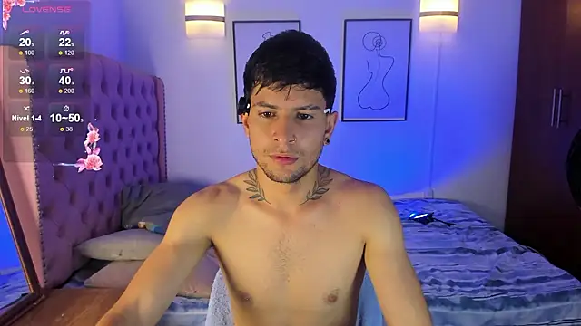 Snapshot of vaalentiino chatting on March 18, 2026, 6:42 pm vaalentiino online show from March 18, 2026, 6:42 pm