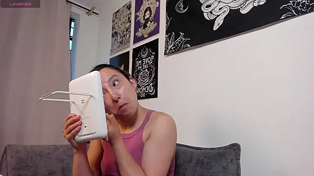 Snapshot of little__ammy chatting on June 16, 2026, 11:05 pm little ammy online show from June 16, 2026, 11:05 pm