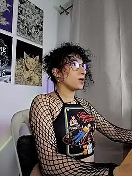 Snapshot of little__ammy chatting on July 31, 2026, 2:55 am little ammy online show from July 31, 2026, 2:55 am