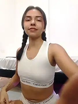 litle slut online show from May 6, 2026, 8:35 pm