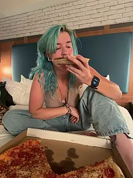 rosiebuddy online show from April 27, 2026, 4:10 am