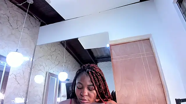 nefferetcharlotte online show from February 2, 2026, 9:58 pm