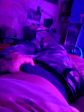 barbone15 online show from April 22, 2026, 8:04 pm