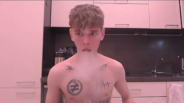 Snapshot of Fredd_Xanders chatting on March 27, 2026, 8:21 pm Fredd Xanders online show from March 27, 2026, 8:21 pm