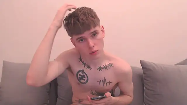 Snapshot of Fredd_Xanders chatting on April 15, 2026, 6:34 pm Fredd Xanders online show from April 15, 2026, 6:34 pm
