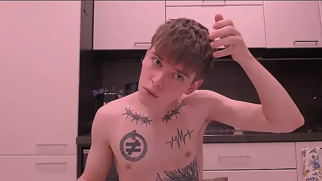 Snapshot of Fredd_Xanders chatting on March 3, 2026, 8:27 pm Fredd Xanders online show from March 3, 2026, 8:27 pm