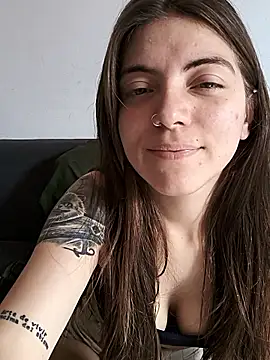 Ceciihot online show from January 6, 2026, 4:00 pm