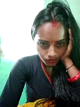 Snapshot of kami_sexe chatting on December 22, 2025, 9:42 am kami sexe online show from December 22, 2025, 9:42 am