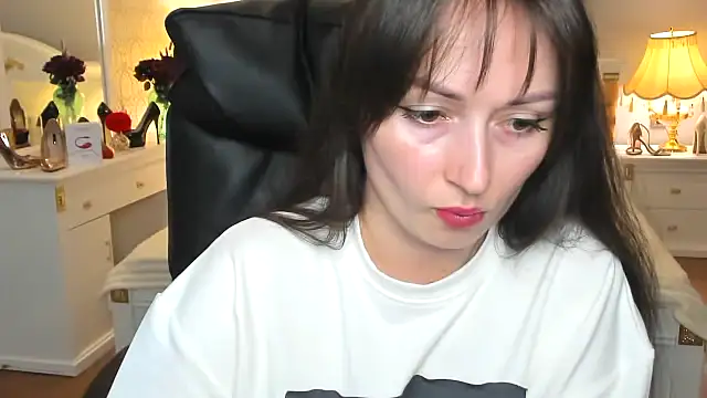Snapshot of RosiAlina chatting on June 12, 2026, 8:12 am RosiAlina online show from June 12, 2026, 8:12 am