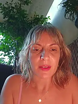 Snapshot of VIKS_SECRET chatting on July 23, 2026, 5:09 pm VIKS SECRET online show from July 23, 2026, 5:09 pm