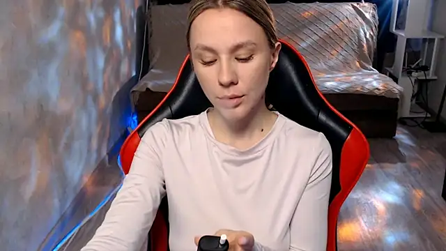 Snapshot of MiaBun1 chatting on March 11, 2026, 3:55 am MiaBun1 online show from March 11, 2026, 3:55 am