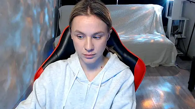 Snapshot of MiaBun1 chatting on March 16, 2026, 3:47 am MiaBun1 online show from March 16, 2026, 3:47 am