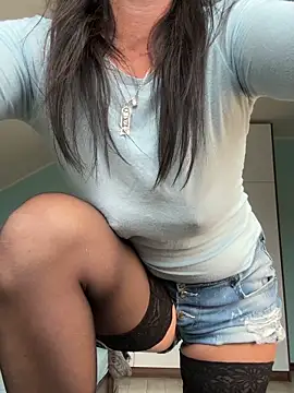 CherryCherry03 online show from April 30, 2026, 8:21 am