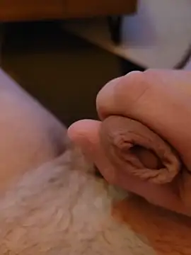 deepreddante2 online show from February 13, 2026, 10:10 pm