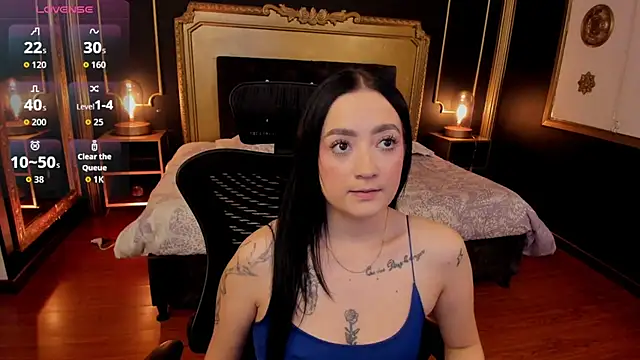 Snapshot of Sabrina_Cutte chatting on June 12, 2026, 3:37 am Sabrina Cutte online show from June 12, 2026, 3:37 am