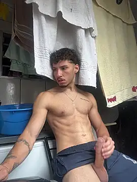 cruzx  online show from February 2, 2026, 11:53 am