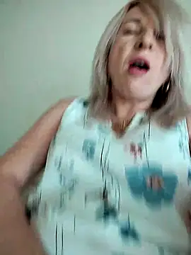 Snapshot of AhlyssaLove1155 chatting on August 1, 2026, 12:03 pm AhlyssaLove1155 online show from August 1, 2026, 12:03 pm