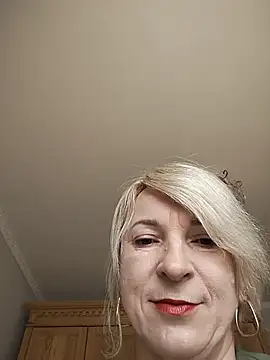 Snapshot of AhlyssaLove1155 chatting on July 26, 2026, 6:31 am AhlyssaLove1155 online show from July 26, 2026, 6:31 am