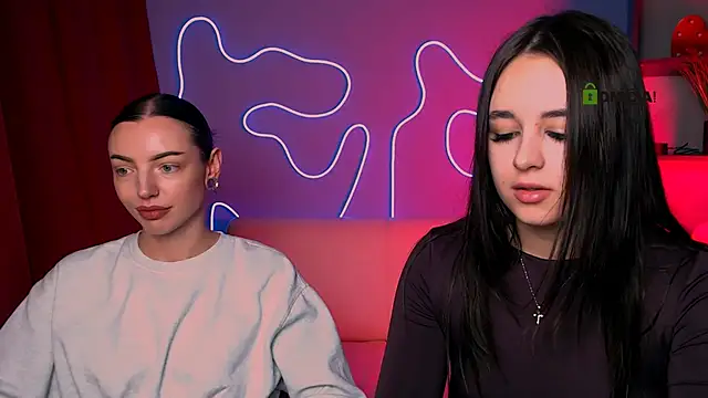 stacey queen online show from December 15, 2025, 3:51 pm