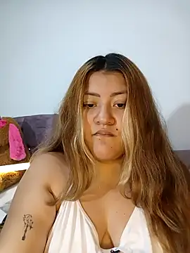 Snapshot of Sofia__Saenz chatting on March 28, 2026, 5:41 am Sofia Saenz online show from March 28, 2026, 5:41 am