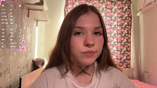 GayleLuu online show from February 5, 2026, 9:16 am