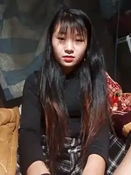 hinata-xx online show from December 14, 2025, 8:09 am