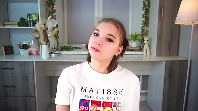 SolBurri online show from December 22, 2025, 1:06 am