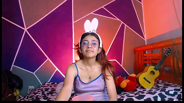 bellota bunny online show from February 3, 2026, 9:09 pm