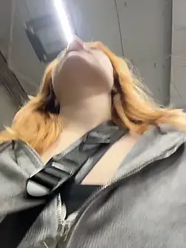  Little Ginger online show from May 11, 2026, 1:51 am