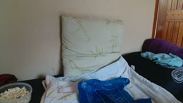   JuicyAss  online show from January 17, 2026, 11:25 am