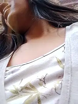 IAM  ZARA online show from June 12, 2026, 9:23 pm