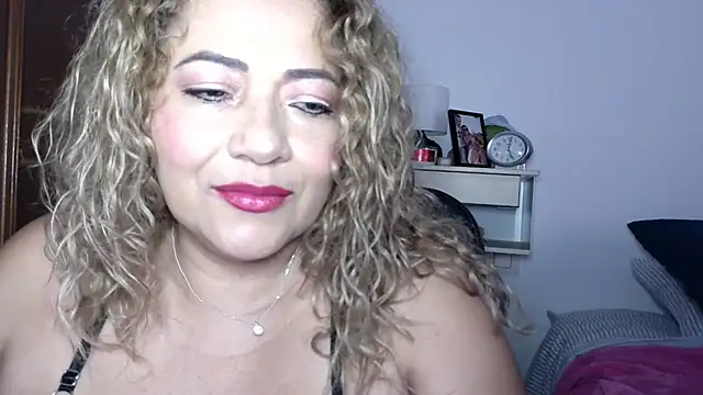Snapshot of mariajosebarrazaa chatting on June 23, 2026, 3:54 pm mariajosebarrazaa online show from June 23, 2026, 3:54 pm