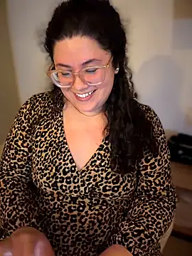 Snapshot of VanesssaMilf_ chatting on May 6, 2026, 11:42 pm VanesssaMilf online show from May 6, 2026, 11:42 pm
