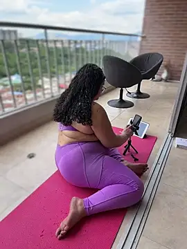 Snapshot of VanesssaMilf_ chatting on June 14, 2026, 4:19 pm VanesssaMilf online show from June 14, 2026, 4:19 pm