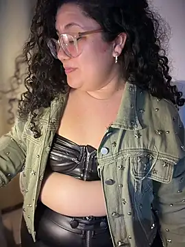 VanesssaMilf  online show from June 24, 2026, 3:05 am