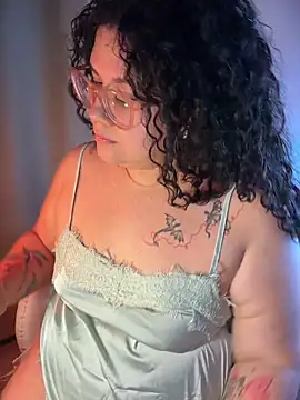 VanesssaMilf  online show from June 30, 2026, 12:21 am