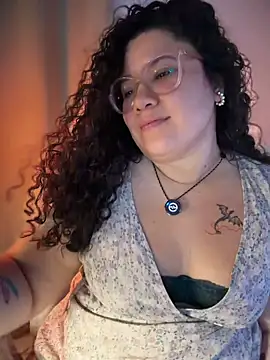 Snapshot of VanesssaMilf_ chatting on June 11, 2026, 11:24 pm VanesssaMilf online show from June 11, 2026, 11:24 pm