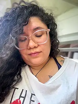 VanesssaMilf  online show from March 15, 2026, 3:30 pm