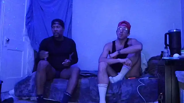 cosmiccloudpig online show from April 2, 2026, 9:16 am