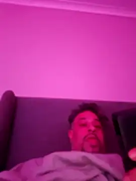 maannn8962 online show from February 13, 2026, 3:28 am