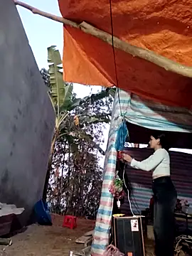 Him MountainGirl online show from January 18, 2026, 11:02 am