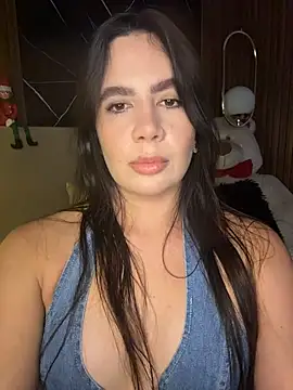 Snapshot of ValentinaEliot chatting on December 14, 2025, 1:34 am ValentinaEliot online show from December 14, 2025, 1:34 am