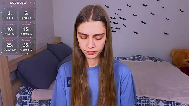 Snapshot of Charmgirla chatting on December 14, 2025, 12:00 pm Charmgirla online show from December 14, 2025, 12:00 pm