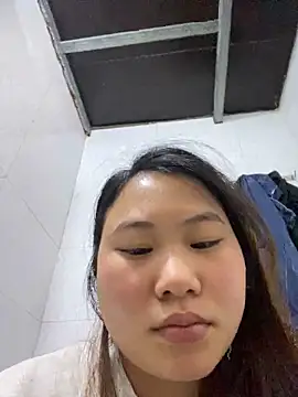 Snapshot of Ly-ly123 chatting on December 15, 2025, 10:37 pm Ly-ly123 online show from December 15, 2025, 10:37 pm