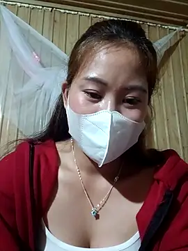 mayni012314 online show from December 19, 2025, 5:15 pm