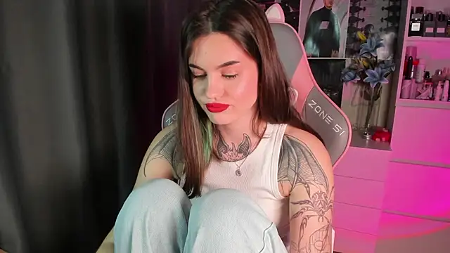 Snapshot of NikkieKitty chatting on March 19, 2026, 1:44 pm NikkieKitty online show from March 19, 2026, 1:44 pm