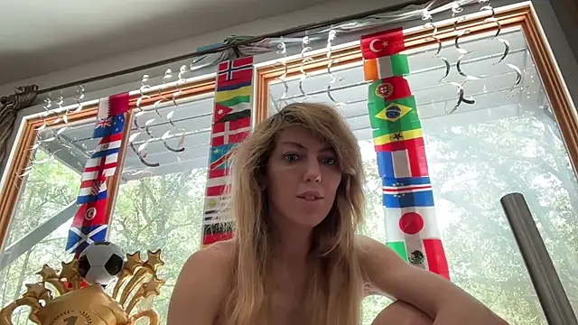 Snapshot of CelestialRuby chatting on July 18, 2026, 3:42 pm CelestialRuby online show from July 18, 2026, 3:42 pm