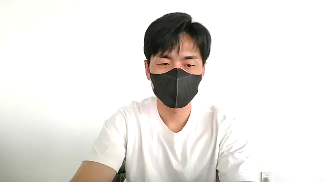 kimze7 online show from April 23, 2026, 7:26 am